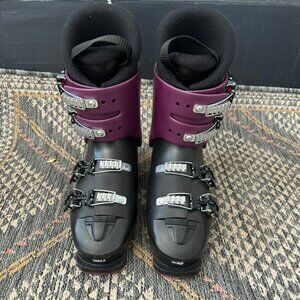 Used ONCE/ Atomic Hawx Jr. 4 Downhill Ski Boots 26.5 - Junior/Kids/Petite